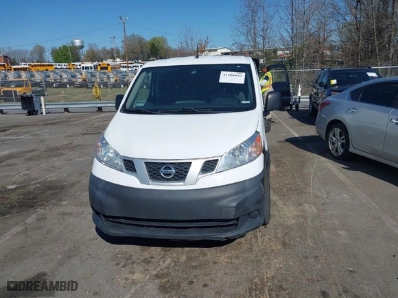 2017 Nissan NV200 Compact Cargo SV with VIN 3N6CM0KN9HK705620, listed as a IAAI auction lot 41900043 with 186,752 mi miles. Bid and sale history available at carsss.com. Image 12.