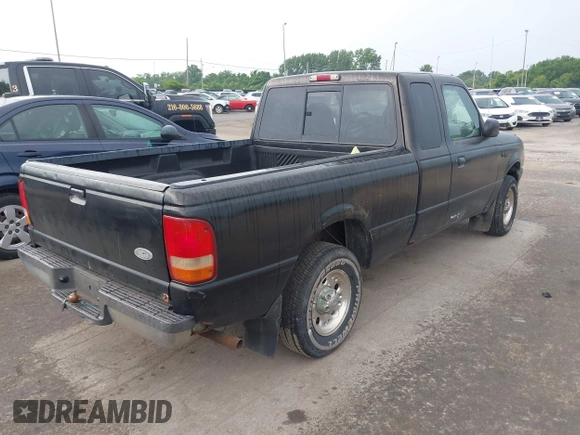 1998 Ford Ranger XL z VIN 1FTYR14U3WTA55366, wystawiony jako IAAI lot #42753120 z przebiegiem 119 629 mil mil oraz . Historia ofert i sprzedaży dostępna na DreamBid. Obrazek 4.
