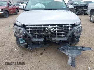2024 Hyundai Venue SEL with VIN KMHRC8A3XRU311992, listed as a IAAI auction lot 41922401 with 12,904 mi miles and . Bid and sale history available at DreamBid. Image 6.