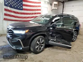 2024 Honda Pilot Touring with VIN 5FNYG1H76RB000136, listed as a Copart auction lot 88951675 with 15,241 mi miles and Salvage Title. Bid and sale history available at carsss.com. Image 1.