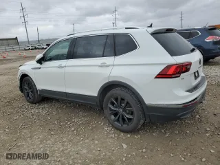 2024 Volkswagen Tiguan SE with VIN 3VVMB7AX5RM186579, listed as a Copart auction lot 49858415 with 4,239 mi miles and Salvage Title. Bid and sale history available at carsss.com. Image 2.