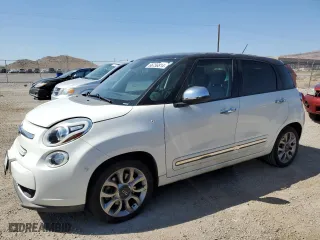 2014 FIAT 500L Lounge with VIN ZFBCFACH8EZ004080, listed as a Copart auction lot 66756814 with 139,323 mi miles and Clean Title. Bid and sale history available at carsss.com. Image 1.