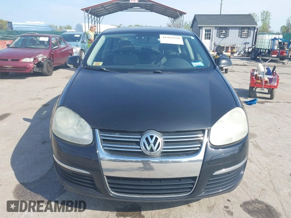 2008 Volkswagen Jetta SE with VIN 3VWRZ71K48M160894, listed as a IAAI auction lot 41982930 with 219,369 mi miles and . Bid and sale history available at DreamBid. Image 12.