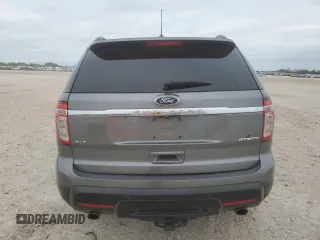 2014 Ford Explorer XLT z VIN 1FM5K7D8XEGB73043, wystawiony jako Copart lot #52146485 z przebiegiem 177 394 mil mil oraz Szkoda całkowita • Salvage title. Historia ofert i sprzedaży dostępna na DreamBid. Obrazek 6.