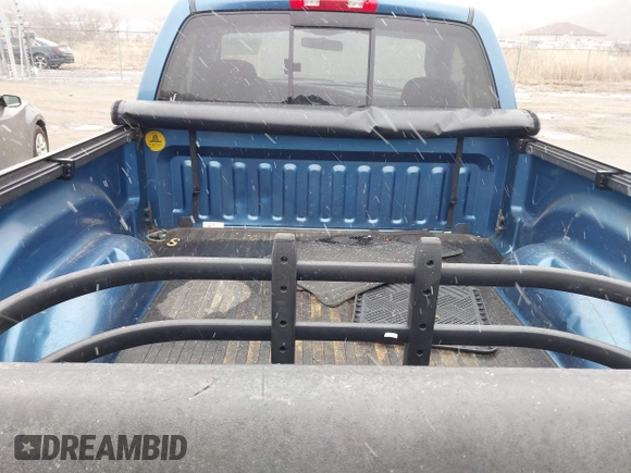 2005 Dodge 1500 SLT with VIN 1D7HU16NX5J626114, listed as a IAAI auction lot 41525885 with 121,885 mi miles and . Bid and sale history available at DreamBid. Image 8.