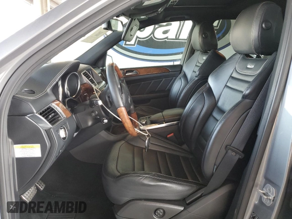 2012 Mercedes-Benz M 63 AMG z VIN 4JGDA7EB8CA090817, wystawiony jako Copart lot #59903915 z przebiegiem 101 046 mil mil oraz Szkoda całkowita • Salvage title. Historia ofert i sprzedaży dostępna na DreamBid. Obrazek 7.