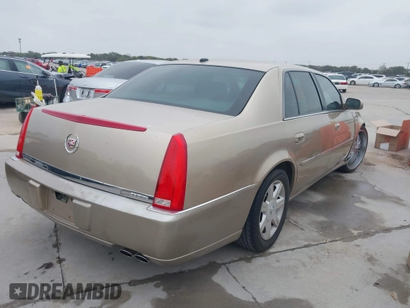 2006 Cadillac DTS 1SC z VIN 1G6KD57Y56U102470, wystawiony jako IAAI lot #40758530 z przebiegiem 149 330 mil mil oraz . Historia ofert i sprzedaży dostępna na DreamBid. Obrazek 4.
