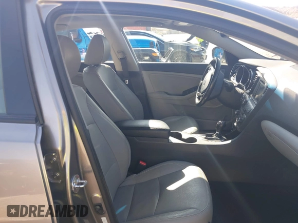 2013 Kia Optima EX z VIN 5XXGN4A70DG252497, wystawiony jako IAAI lot #42145025 z przebiegiem 90 867 mil mil oraz . Historia ofert i sprzedaży dostępna na DreamBid. Obrazek 5.