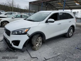 2016 Kia Sorento LX with VIN 5XYPG4A55GG120652, listed as a Copart auction lot 44760705 with 172,170 mi miles and Salvage Title. Bid and sale history available at carsss.com. Image 1.