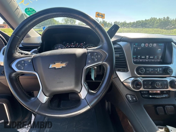2017 Chevrolet Suburban LT with VIN 1GNSKHKC7HR377710, listed as a Copart auction lot 55876385 with 149,195 mi miles and Clean Title. Bid and sale history available at DreamBid. Image 9.