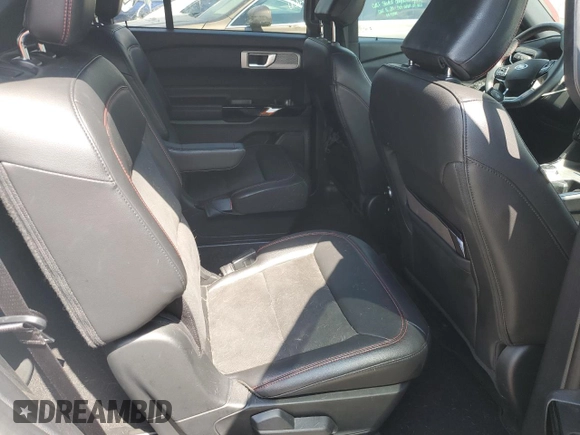 2022 Ford Explorer ST-Line с VIN 1FMSK7KH1NGC29313, выставлен на аукционе Copart как лот 63437305 с пробегом 86 859 миль миль и Списание • Salvage title. История ставок и продаж доступна на DreamBid. Изображение 11.