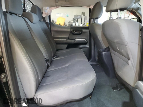 2017 Toyota Tacoma SR5 with VIN 5TFCZ5AN8HX067720, listed as a Copart auction lot 84801184 with 76,148 mi miles and Salvage title. Bid and sale history available at DreamBid. Image 10.