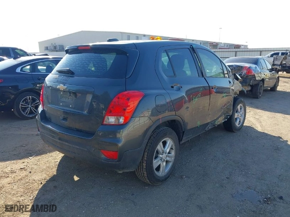 2020 Chevrolet Trax LS with VIN 3GNCJKSB9LL202855, listed as a IAAI auction lot 41554686 with 88,854 mi miles. Bid and sale history available at carsss.com. Image 4.