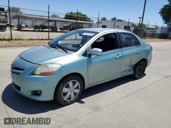 2008 Toyota Yaris z VIN JTDBT923081196877, wystawiony jako Copart lot #58261635 z przebiegiem 131 135 mil mil oraz Szkoda całkowita • Salvage title. Historia ofert i sprzedaży dostępna na DreamBid. Obrazek 1.