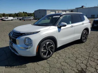2023 Mitsubishi Outlander SEL z VIN JA4J3VA82PZ041095, wystawiony jako Copart lot #56513555 z przebiegiem 49 383 mil mil oraz Szkoda całkowita • Salvage title. Historia ofert i sprzedaży dostępna na DreamBid. Obrazek 1.