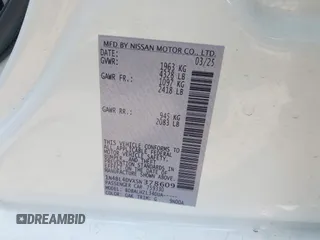 2025 Nissan Altima SV z VIN 1N4BL4DVXSN378609, wystawiony jako IAAI lot #42318744 z przebiegiem 4 751 mil mil oraz . Historia ofert i sprzedaży dostępna na DreamBid. Obrazek 9.