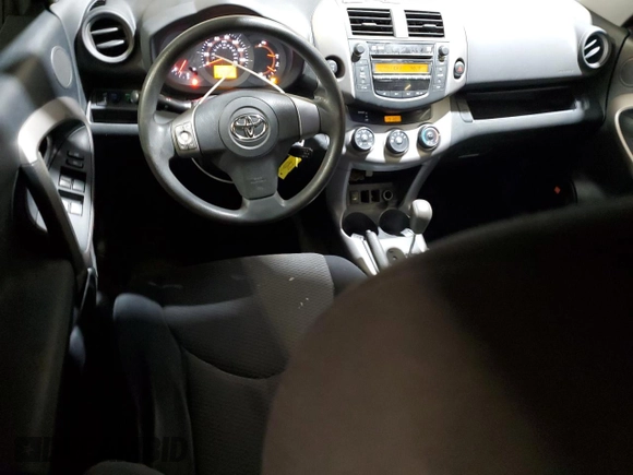 2006 Toyota RAV4 Sport with VIN JTMBK32V765009643, listed as a Copart auction lot 47358905 with 123,255 mi miles and Salvage Title. Bid and sale history available at carsss.com. Image 8.