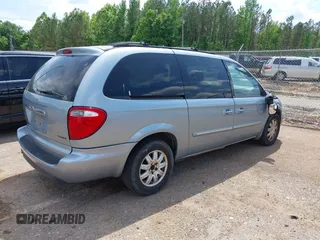 2006 Chrysler Town & Country Touring with VIN 2A4GP54LX6R757587, listed as a IAAI auction lot 42160498 with 215,850 mi miles and . Bid and sale history available at DreamBid. Image 4.