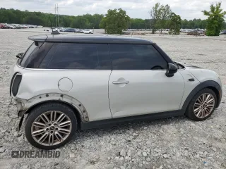 2014 MINI Hardtop z VIN WMWXM5C5XET936685, wystawiony jako Copart lot #54418045 z przebiegiem 135 213 mil mil oraz Szkody całkowita. Historia ofert i sprzedaży dostępna na DreamBid. Obrazek 3.