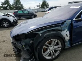 2015 Tesla Model S 85D with VIN 5YJSA1E27FF108017, listed as a Copart auction lot 45326545 with 119,065 mi miles and Salvage Title. Bid and sale history available at carsss.com. Image 11.