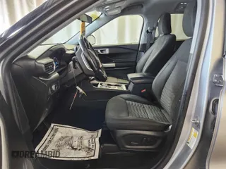 2021 Ford Explorer XLT z VIN 1FMSK7DH8MGC01312, wystawiony jako IAAI lot #42352084 z przebiegiem 100 778 mil mil oraz . Historia ofert i sprzedaży dostępna na DreamBid. Obrazek 1.