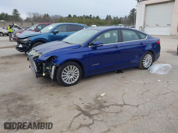2016 Ford Fusion SE Hybrid with VIN 3FA6P0LU8GR264619, listed as a IAAI auction lot 40968963 with 45,136 mi miles. Bid and sale history available at carsss.com. Image 2.