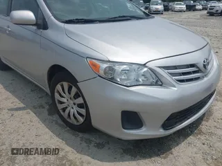 2013 Toyota Corolla L с VIN 5YFBU4EE8DP164181, выставлен на аукционе IAAI как лот 42382562 с пробегом 220 739 миль миль и . История ставок и продаж доступна на DreamBid. Изображение 6.
