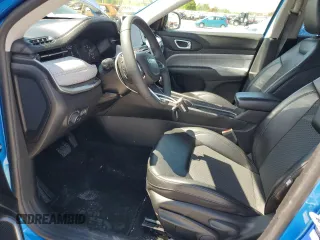 2022 Jeep Compass Latitude z VIN 3C4NJDBB7NT127413, wystawiony jako Copart lot #55268415 z przebiegiem 34 966 mil mil oraz Szkoda całkowita • Salvage title. Historia ofert i sprzedaży dostępna na DreamBid. Obrazek 7.