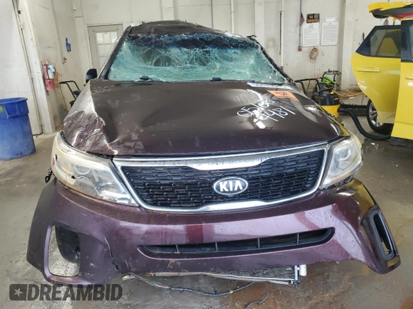 2014 Kia Sorento LX с VIN 5XYKT3A6XEG489481, выставлен на аукционе Copart как лот 56676645 с пробегом Не указан миль и Списание • Salvage title. История ставок и продаж доступна на DreamBid. Изображение 5.
