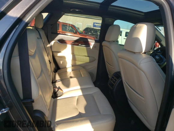 2017 Cadillac XT5 Premium Luxury AWD z VIN 1GYKNERS5HZ111852, wystawiony jako Copart lot #80738844 z przebiegiem 131 592 mil mil oraz Nie do naprawy • Non repairable. Historia ofert i sprzedaży dostępna na DreamBid. Obrazek 11.