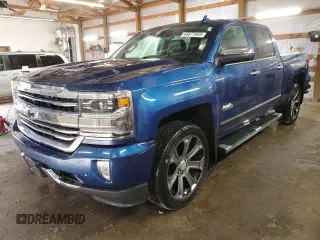 2018 Chevrolet Silverado 1500 High Country with VIN 3GCUKTEJ2JG374413, listed as a Copart auction lot 43977665 with 59,819 mi miles and Salvage Title. Bid and sale history available at DreamBid. Image 1.