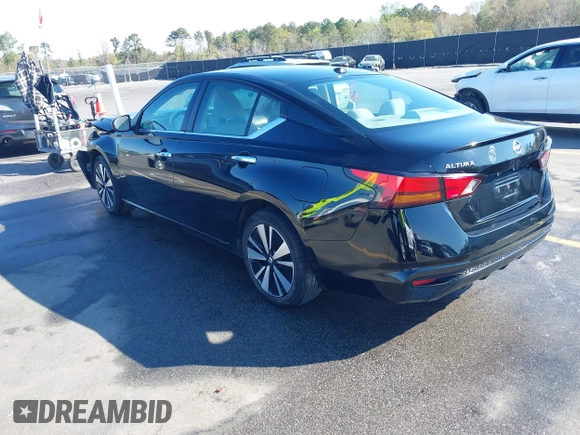 2021 Nissan Altima SV with VIN 1N4BL4DV3MN316438, listed as a IAAI auction lot 41890443 with 120,795 mi miles and . Bid and sale history available at carsss.com. Image 3.