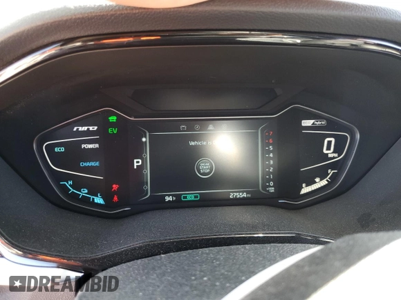 2022 Kia Niro Touring SE with VIN KNDCC3LCXN5532572, listed as a Copart auction lot 67485494 with 27,554 mi miles and Salvage Title. Bid and sale history available at carsss.com. Image 9.