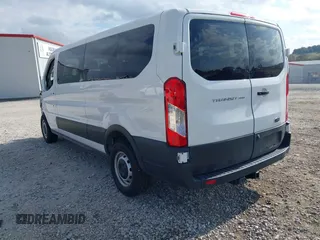 2022 Ford Transit Passenger XL with VIN 1FBAX2Y83NKA59579, listed as a IAAI auction lot 40688586 with 5,101 mi miles. Bid and sale history available at carsss.com. Image 3.