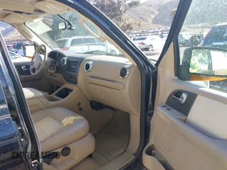 2006 Ford Expedition Eddie Bauer with VIN 1FMPU17566LA82636, listed as a IAAI auction lot 41701275 with 115,076 mi miles. Bid and sale history available at carsss.com. Image 5.