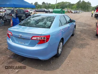 2012 Toyota Camry L z VIN 4T1BF1FK5CU597760, wystawiony jako IAAI lot #42424902 z przebiegiem 37 882 mil mil oraz . Historia ofert i sprzedaży dostępna na DreamBid. Obrazek 4.