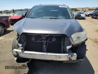 2010 Toyota Highlander with VIN 5TDZK3EH4AS010062, listed as a Copart auction lot 62936505 with 320,201 mi miles and Salvage title. Bid and sale history available at DreamBid. Image 5.