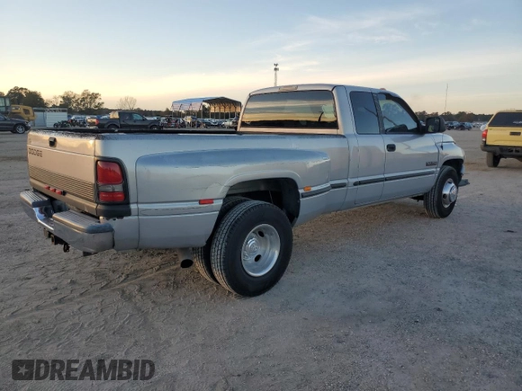 1999 Dodge 3500 z VIN 1B7MC3361XJ646338, wystawiony jako Copart lot #82956324 z przebiegiem 180 651 mil mil oraz Szkoda całkowita • Salvage title. Historia ofert i sprzedaży dostępna na DreamBid. Obrazek 3.