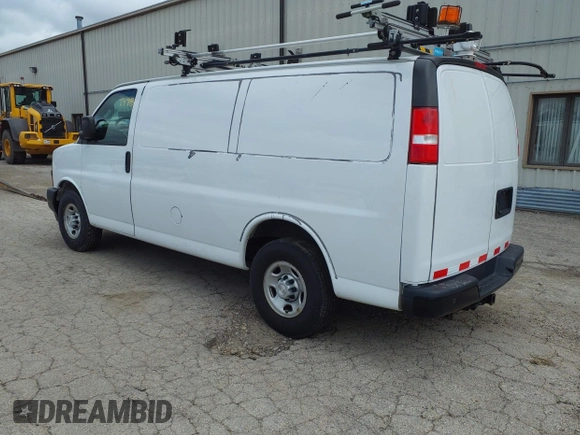 2018 Chevrolet Express Cargo Van with VIN 1GCWGAFP1J1322142, listed as a IAAI auction lot 41952498 with 155,218 mi miles. Bid and sale history available at carsss.com. Image 3.