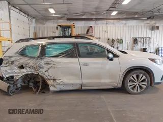 2021 Subaru Ascent Touring z VIN 4S4WMARD2M3439856, wystawiony jako IAAI lot #42051598 z przebiegiem 78 008 mil mil oraz . Historia ofert i sprzedaży dostępna na DreamBid. Obrazek 13.