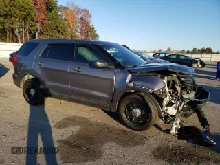 2018 Ford Police Interceptor Utility z VIN 1FM5K8AT7JGA57808, wystawiony jako Copart lot #82631264 z przebiegiem 123 019 mil mil oraz Szkoda całkowita • Salvage title. Historia ofert i sprzedaży dostępna na DreamBid. Obrazek 4.