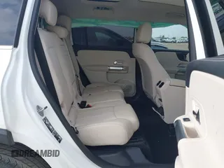 2020 Mercedes-Benz GLB 250 z VIN W1N4M4GB5LW030089, wystawiony jako IAAI lot #41952521 z przebiegiem 35 817 mil mil oraz . Historia ofert i sprzedaży dostępna na DreamBid. Obrazek 8.