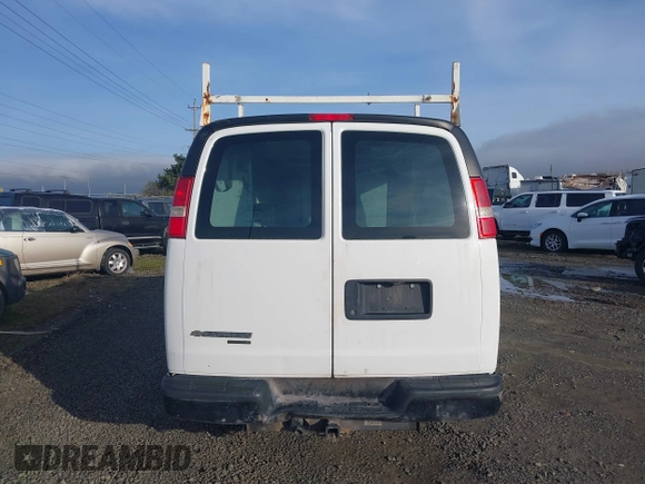 2014 Chevrolet Express Cargo Van with VIN 1GCWGFBA3E1122402, listed as a IAAI auction lot 41795180 with 1 mi miles. Bid and sale history available at carsss.com. Image 16.