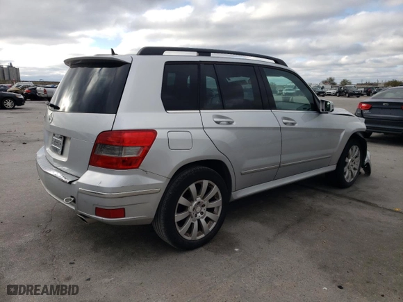 2011 Mercedes-Benz GLK-Class GLK 350 with VIN WDCGG5GB3BF582815, listed as a Copart auction lot 48139395 with 86,884 mi miles and Salvage Title. Bid and sale history available at carsss.com. Image 3.