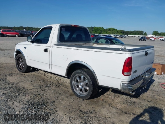 1997 Ford F-150 z VIN 1FTDF1764VNC68673, wystawiony jako IAAI lot #42306694 z przebiegiem 152 595 mil mil oraz . Historia ofert i sprzedaży dostępna na DreamBid. Obrazek 3.