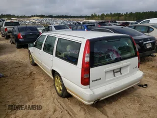 1998 Volvo V70 with VIN YV1LW5581W2459259, listed as a Copart auction lot 38167141 with 224,480 mi miles and Clean title. Bid and sale history available at DreamBid. Image 3.