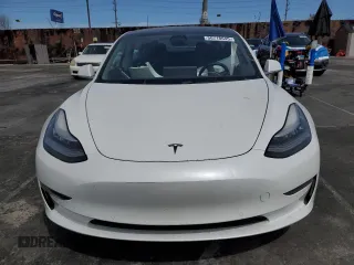 2020 Tesla Model 3 Standard Range Plus z VIN 5YJ3E1EA6LF634067, wystawiony jako Copart lot #50718645 z przebiegiem 26 605 mil mil oraz Szkoda całkowita • Salvage title. Historia ofert i sprzedaży dostępna na DreamBid. Obrazek 5.