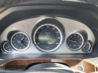 2011 Mercedes-Benz E 550 Luxury with VIN WDDHF7CB7BA422180, listed as a Copart auction lot 60174975 with 104,521 mi miles and Salvage title. Bid and sale history available at DreamBid. Image 9.