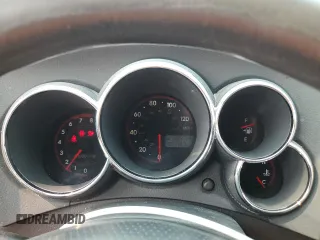 2006 Pontiac Vibe with VIN 5Y2SL65806Z403725, listed as a Copart auction lot 59271995 with 184,784 mi miles and Salvage title. Bid and sale history available at DreamBid. Image 9.