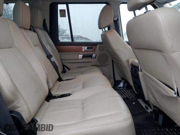 2014 Land Rover LR4 HSE with VIN SALAG2V60EA722541, listed as a Copart auction lot 84387474 with 106,845 mi miles and Salvage Title. Bid and sale history available at DreamBid. Image 11.